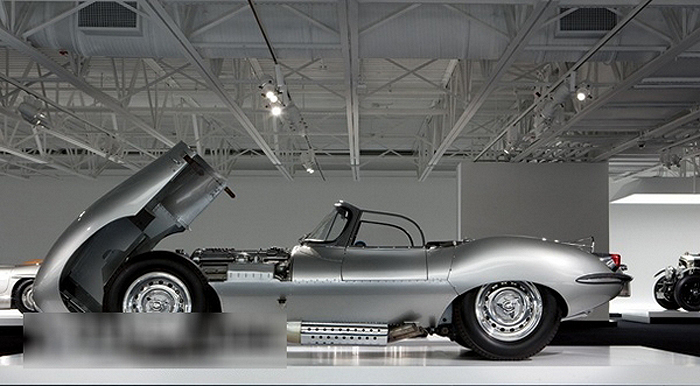 05&nbsp;&nbsp;1957(Jaguar) XKSS.jpg