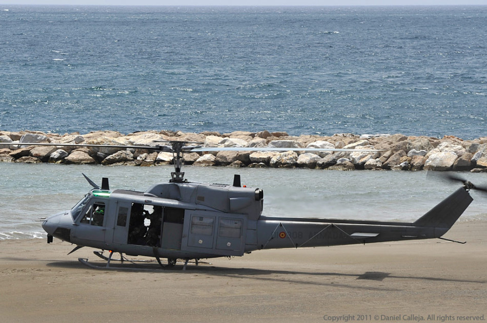 06&nbsp;&nbsp;UH-1ֱ.jpg